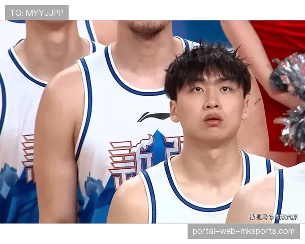 齐麟命中高难度压哨三分，点燃新疆队反扑号角